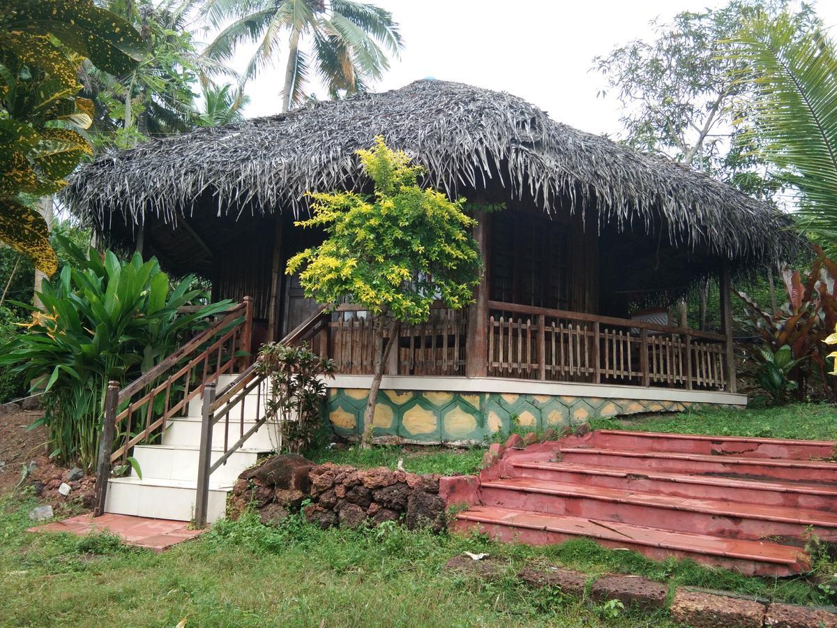 Natural Cottage Varkala Exteriör bild